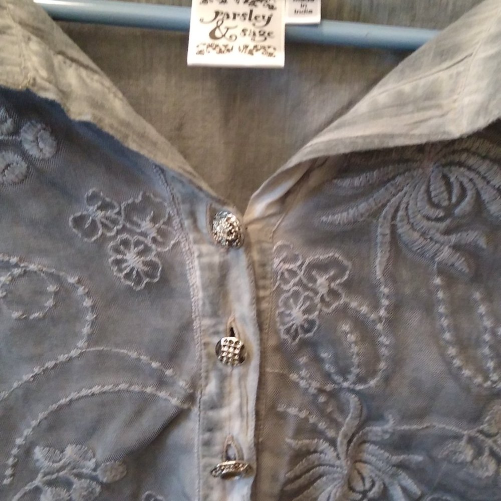 parlsey & Sage 3x Button up Gray Dress Blouse